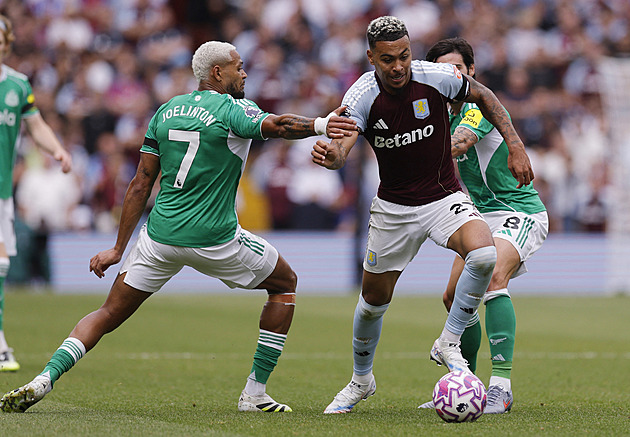 ONLINE: Dioufův soutěžní debut za West Ham, Souček na lavičce. Večer v akci City