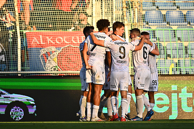 Ml. Boleslav - Plzeň 0:5, exhibice hostů, domácí hráli dlouho v deseti