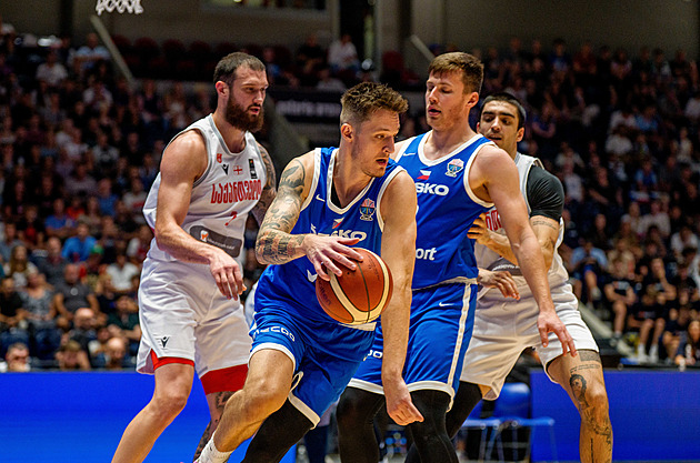 Češi před EuroBasketem porazili Gruzii. Zaskvěl se Krejčí, zaujal Svoboda