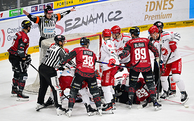 ONLINE: Sparta bojuje s Třincem, Olomouc srazila Litvínov, Hradec vyhrál