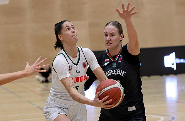 Ta tvrdost! To filmování! Ostravanky si při své premiéře v Eurocupu zvykají