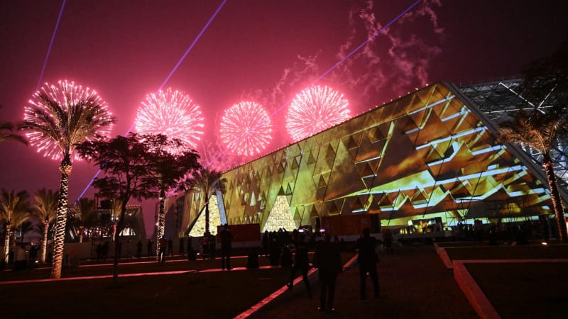 V Egyptě slavnostně otevřeli obří muzeum. To nejlepší za 4000 let na jednom místě, říká Bárta