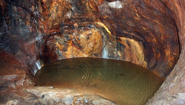 Pod Zlatými horami leží zlato za třicet miliard, vytěžit však půjde jen polovina