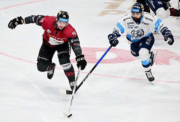 ONLINE: Sparta - Liberec 1:2. Předehrávka v reprezentační pauze, Pérez v úniku otáčí