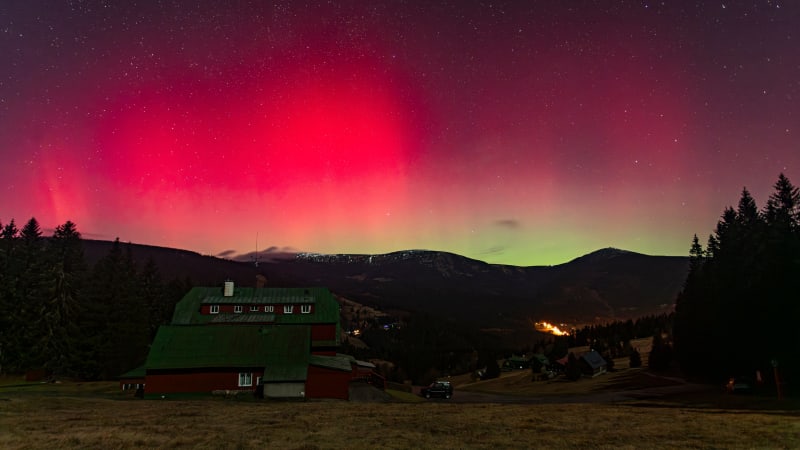 Polární záře rozzářila Česko. V noci na čtvrtek má být ještě silnější, upozorňují experti