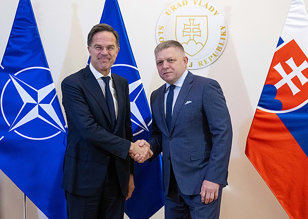 Fico požádal šéfa NATO o posílení protivzdušné obrany Slovenska
