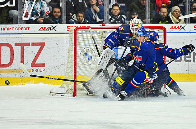 ONLINE: Liberec vede na Budějovicemi už 3:0, Dynamo hraje se Spartou bez branky