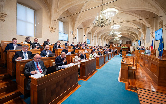 Senát kývl na návrh, aby mohl NKÚ kontrolovat hospodaření České televize