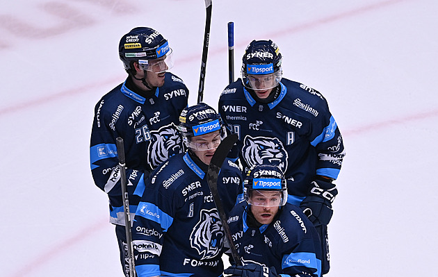 ONLINE: Liberec vede v Třinci, Vítkovice tápou v Litvínově. Kometa hostí Spartu