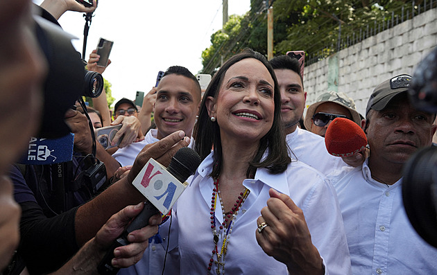 Machadová přijede do Osla. Navzdory hrozbám převezme Nobelovu cenu