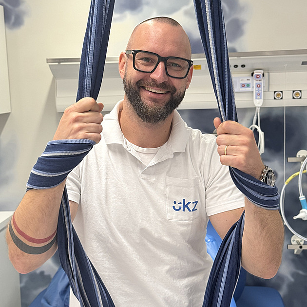 Nešlo dělat víc, říká odstavený porodník z Litoměřic. Účelový krok, míní zdravotníci