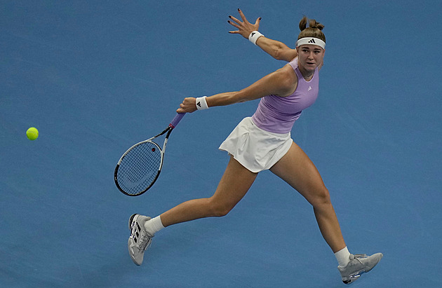 Tweener-lob Muchové z Dubaje zvolili fandové úderem roku na WTA Tour