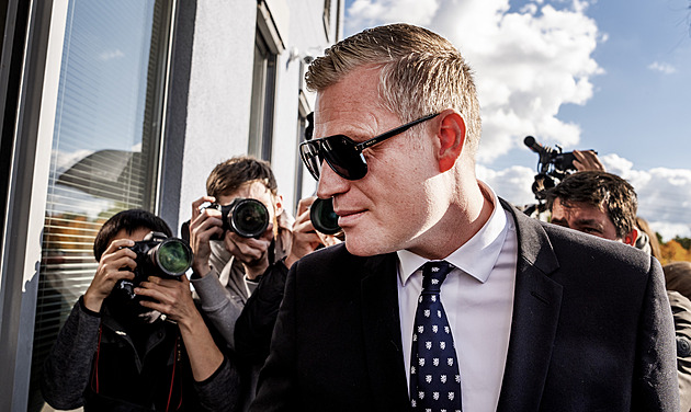 Turek leží v nemocnici. Co bude s jeho jmenováním, neví Hrad ani Macinka