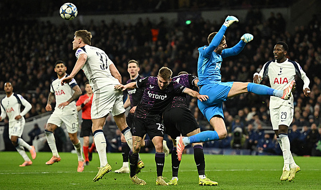 Pětkrát nula, 58 střel bez gólu. Slavia přitom pálí víc než Arsenal či Dortmund