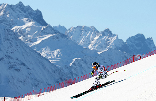 Sjezd ONLINE: Ledecká čeká na start. Jak se ve Svatém Mořici uvede do sezony?