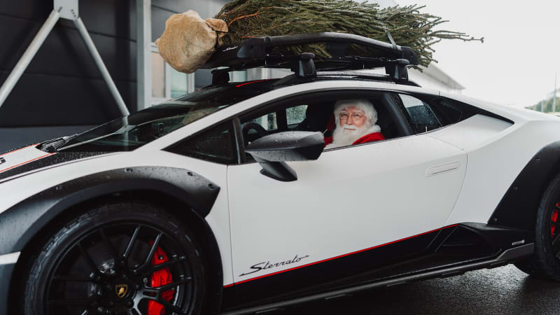 Jak převážet vánoční stromek? Jediný detail může znamenat vysokou pokutu