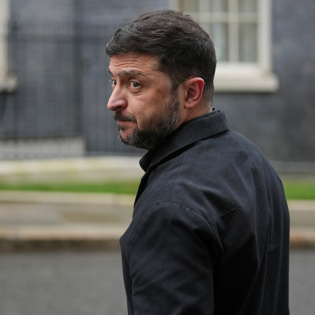 Zelenskyj je v Berlíně. Můžeme udělat kompromis o NATO, připustil