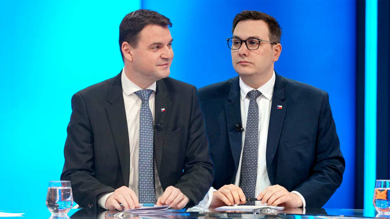 Eskalace sporu Macinka vs. Lipavský: Ministr blábolí, řekl poslanec k LGBT akci ve Vietnamu