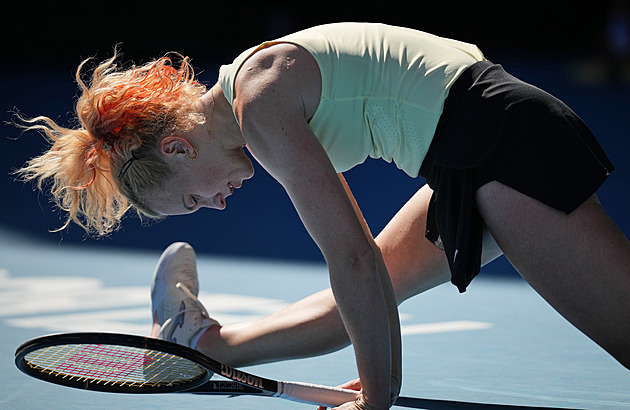 Šok. Djokovič prohrával 0:2, po zranění soupeře ale postupuje. Siniaková končí