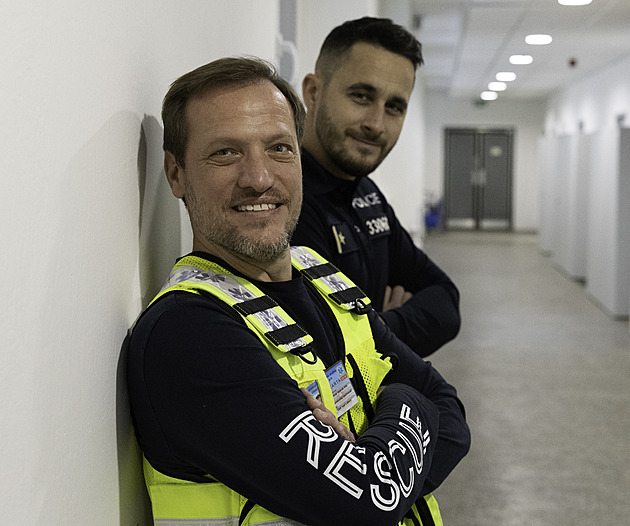 Upovídaní vtipálci. Stát před jinými nás dřív mučilo, říkají oceňovaní mluvčí