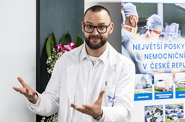 Pro lékaře máme nabídku, říká vedení nemocnice. V jeden den tu zemřely dvě děti