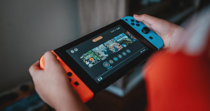 Switch je nejprodávanější konzolí Nintenda, na celkové prvenství mu chybí jen 5 milionů kusů