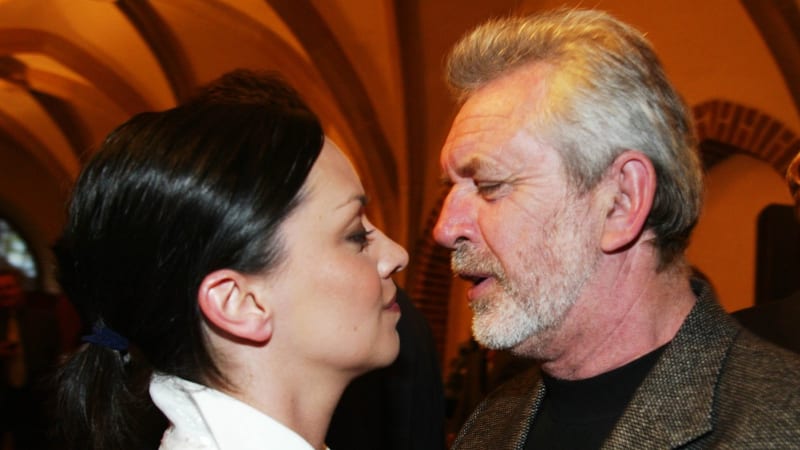 Bouřlivá láska Jany Brejchové a Jaromíra Hanzlíka. Dcera Tereza jejich vztahem dost trpěla