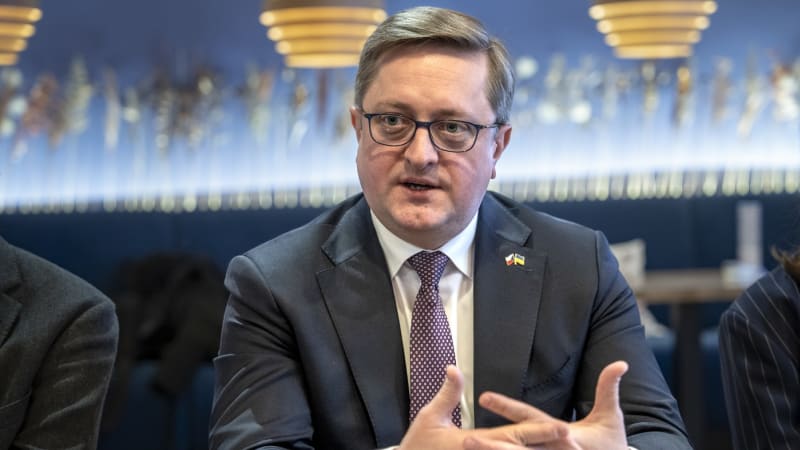 Ukrajinský velvyslanec: Žebrat o podporu u vlády nebudeme. Pomoc není charita, ale investice
