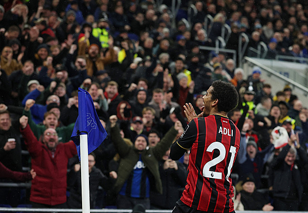 ONLINE: Liverpool drtí West Ham, vede i Brentford. Večer hraje City v Leedsu