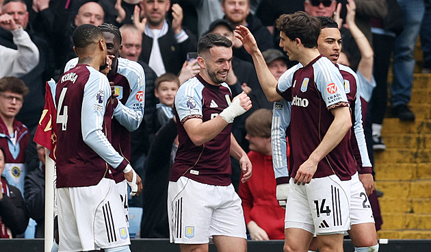 ONLINE: West Ham nestíhá, opět inkasuje i Tottenham. Sunderland otočil derby