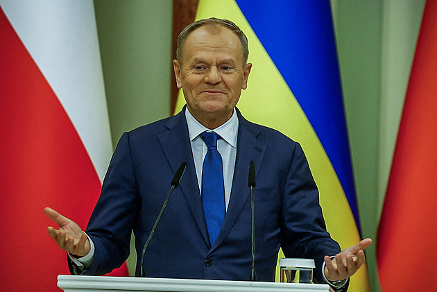 Polsko uleví řidičům s cenami benzinu. Premiér Tusk oznámil výrazné snížení DPH