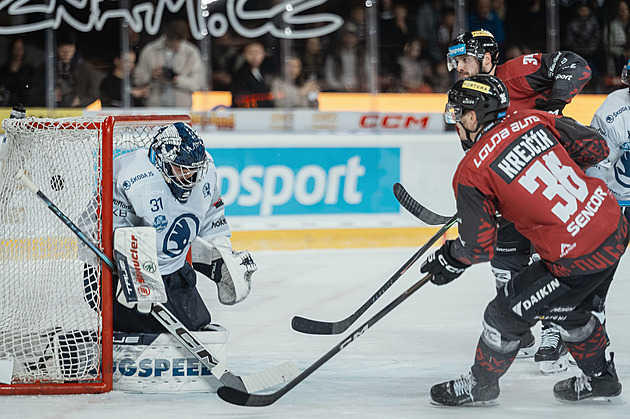 ONLINE: Sparta - Plzeň 2:0. Aktivní hosté dál chybují, trefili se Chlapík s Krejčíkem