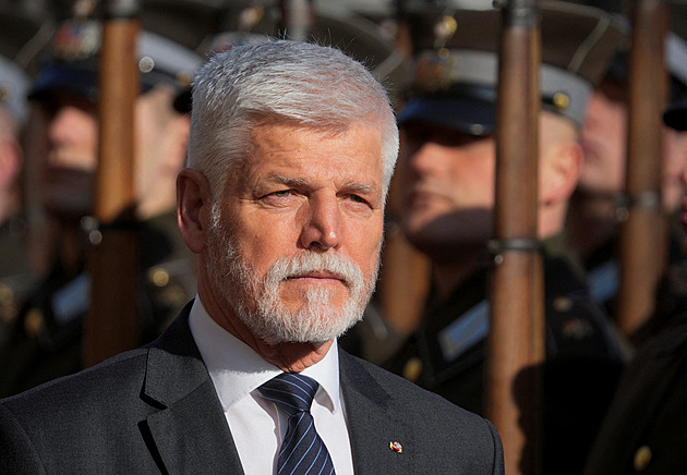 Česko by mělo přehodnotit vztahy s Maďarskem, řekl Pavel. Macinka hlavu státu kritizuje