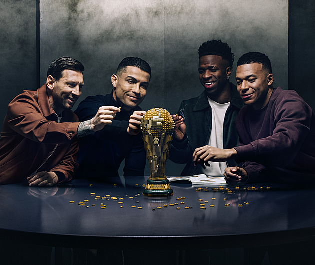 Messi, Ronaldo, Mbappé i Vinícius u jednoho stolu. LEGO vsadilo na hvězdy