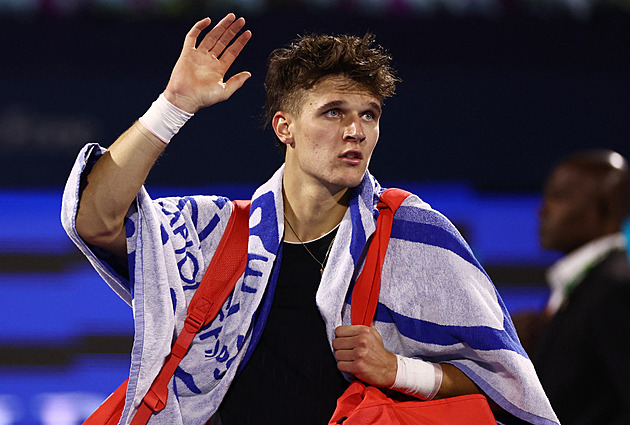 Menšík se kvůli zranění narychlo zřekl Monte Carla, Alcaraz na úvod nezaváhal