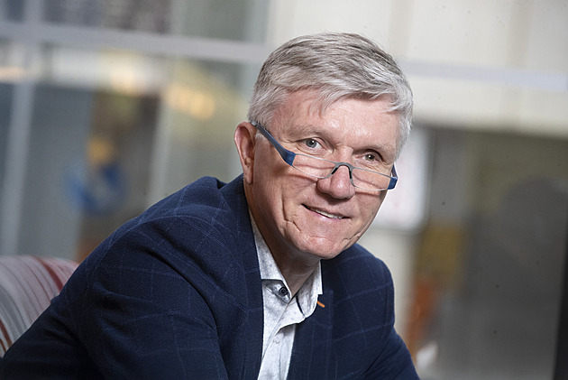 Pořád jsme ve fázi oprav, říká k byrokracii prezident Hospodářské komory Zajíček