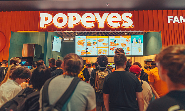 Konec Longeru v KFC? Popeyes má odpověď: Za cenu jednoho menu jich máte sedm
