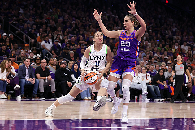 Hamzová zapsala první body, Čechová je sbírá ve velkém. Češky v WNBA slaví výhru