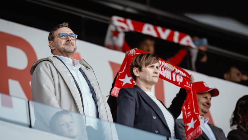 Majitel Slavie Tykač poprvé od derby promluvil. Stojím za vámi, řekl hráčům v kabině