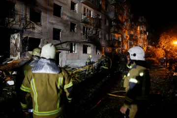 Ruský útok na Kyjev zabil nejméně devět lidí a přes třicet dalších zranil