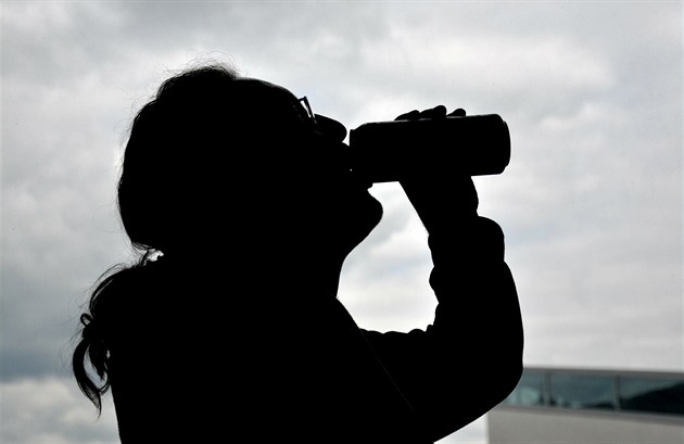 Měli práci i rodinu, kvůli alkoholu žijí na ulici. Centrum léčí stovky závislých