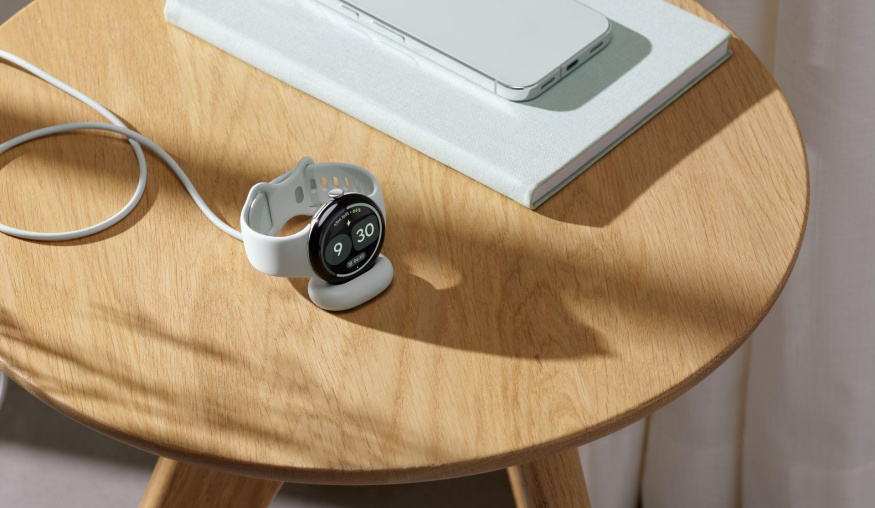 Pixel Watch 5: design se nezměnil, pod kapotou ale nezůstal kámen na kameni