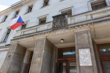 Ministerstvo financí zhoršilo výhled ekonomiky kvůli válce s Íránem